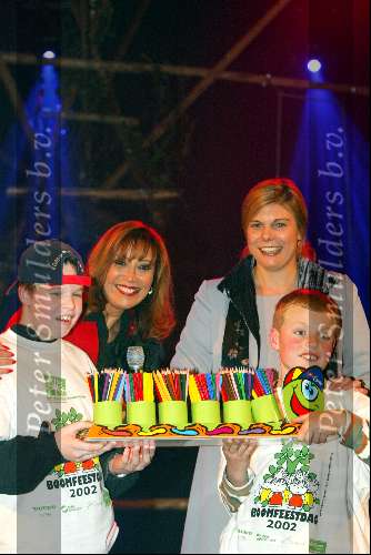 Hoofddorp 20 maart 2002
Prinses Laurentien bij de Nationale boomplantdag.
en Sandra Reemer