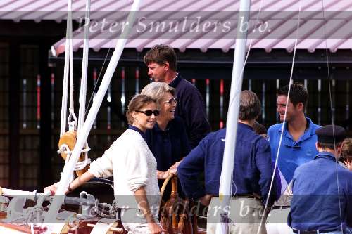 Muiden 04-07-1999 
Prinses Marilene en Prins Maurits
Achter het roer Koningin Beatrix
