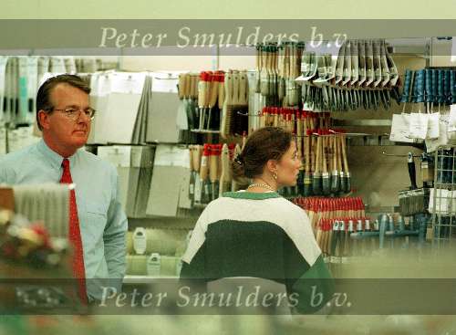 Prinses Marilene shoppend bij de Hema
11 juli 1998