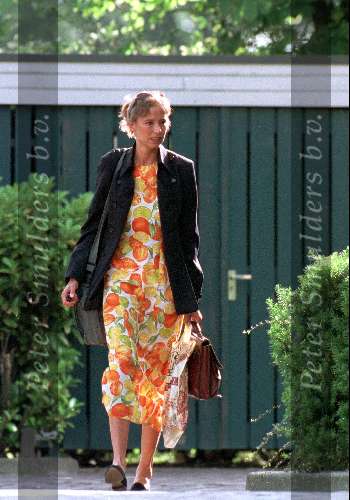Amsterdam 23 Juni 1998
Prinses Marilene voor de eerste maal op weg naar haar werk nadat ze enkele weken daarvoor is getrouw met Prins Maurits.