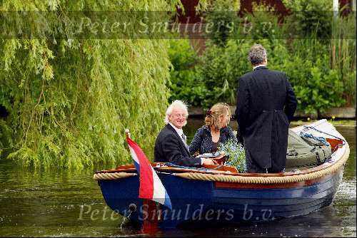 Nieuwkoop 28 juni 2003
trouwen barbara  boomsma en roelant jacobs
roelant en zijn vader ruud jacobs in een sloep