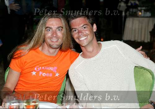 Marbella  15 juni 2003
Princess in marbella
tom sebastian en bas