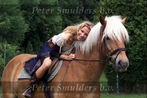 Gulpen 21 juli 2002
Vivian Reys 
met paard