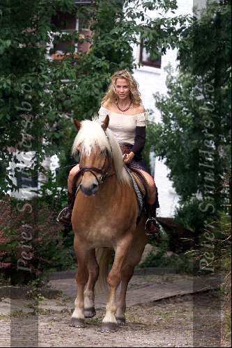 Gulpen 21 juli 2002
Vivian Reys 
met paard