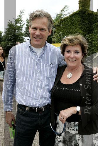 Harderwijk 28 juni 2004
Premiere show in dolfinarium.   
Catherine Keyl met vriend