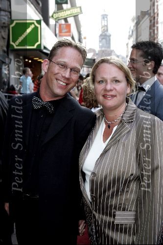 Amsterdam 1 juni 2004
Premiere Harry Potter in Tuschinski .
Edgar Hamer met vrouw