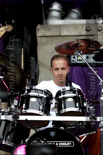 Rotterdam 10 juni 2004
Edwin Evers als drummer