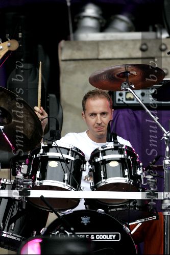 Rotterdam 10 juni 2004
Edwin Evers als drummer