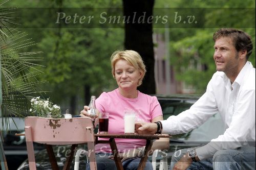 Amsterdam 6 juni 2004
Ellen v Langen met vriend op terras.