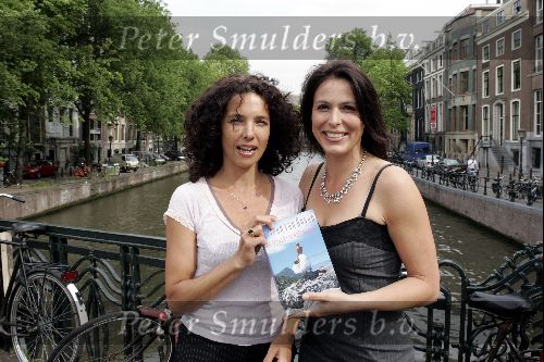 Amsterdam 3 juni 2004
Heleen v Royen en Paula v d Oest