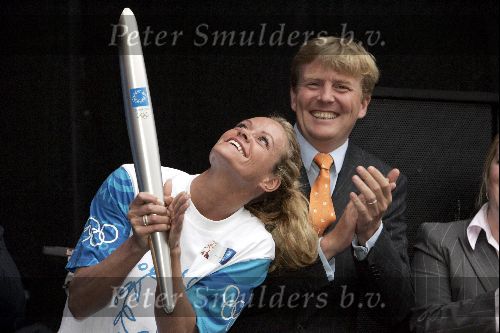 Amsterdam 23 juni 2004
Olympische fakkel in Amsterdam. 
Prins Willem Alexander Inge de Bruijn