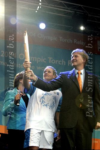 Amsterdam 23 juni 2004
Olympische fakkel in Amsterdam. 
Prins Willem Alexander Inge de Bruijn