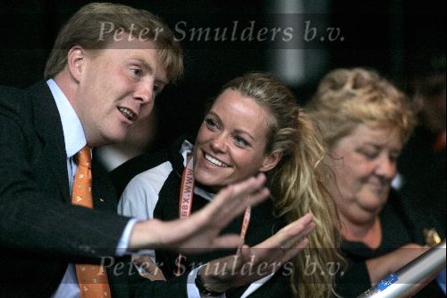 Amsterdam 23 juni 2004
Olympische fakkel in Amsterdam. 
Prins Willem Alexander Inge de Bruijn en Erica Terpstra
Peter Smulders bv