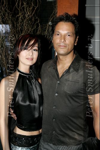 Amsterdam 17 juni 2004
Feestje Playboy in convention Center.
Jennifer de Jong met man Mike Klewel