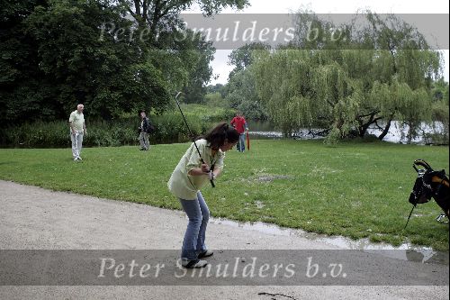 Amsterda 26 mei 2004
Golfwedstrijd  in vondelpark met oa 
Josefine v Asdonk en Stephen Lovey