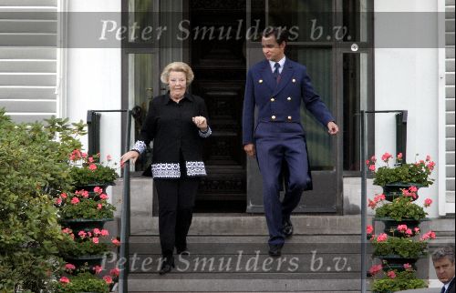 Soestdijk 29 juni 2004
93e Verjaardag Prins Bernhard op Soestdijk.
koningin Beatrix.