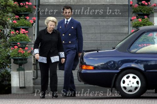 Soestdijk 29 juni 2004
93e Verjaardag Prins Bernhard op Soestdijk.
koningin Beatrix.