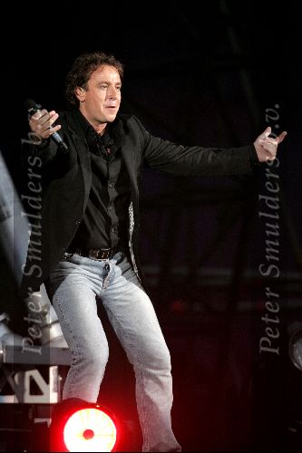Rotterdam 10 juni 2004
Marco Borsato in de kuip.  
Peter Smulders bv
