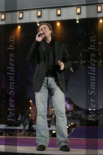 Rotterdam 10 juni 2004
Optreden Marco Borsato in de kuip. 
Peter Smulders bv