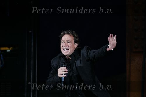 Rotterdam 10 juni 2004
Optreden Marco Borsato in de kuip. 
Peter Smulders bv