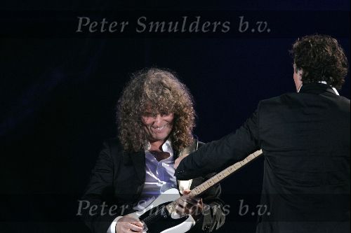 Rotterdam 10 juni 2004
Marco Borsato in de kuip.   
Peter Smulders bv