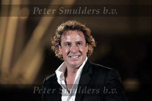 Rotterdam 10 juni 2004
Marco Borsato in de kuip.   
Peter Smulders bv