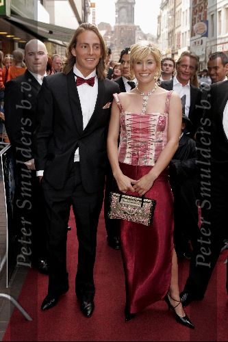 Amsterdam 1 juni 2004
Premiere Harry Potter in Tuschinski .
Maud Idols met vriend