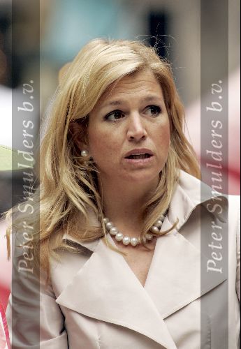 Den Haag 4 juni 2004
Maxima opent beeldexpositie in Den Haag.