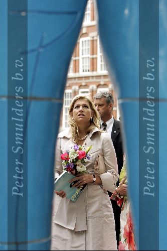 Den Haag 4 juni 2004
Maxima opent beelden tentoonstelling Den Haag.