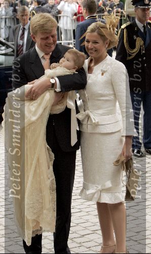 Den Haag 12 juni 2004
Doop Prinses Amalia in grote kerk Den Haag.
Prins Willem Alexander met prinses Amalia en Maxima