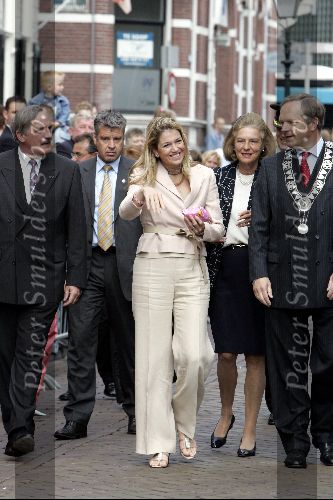 Zwolle 27 juni 2004
Maxima bij opening expositie Ot en Sien in stedelijk museum Zwolle.