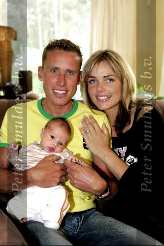 Kapellen 30 juni 2004
Mikai Boogerd met Michael Boogerd en Nerena Boogerd
