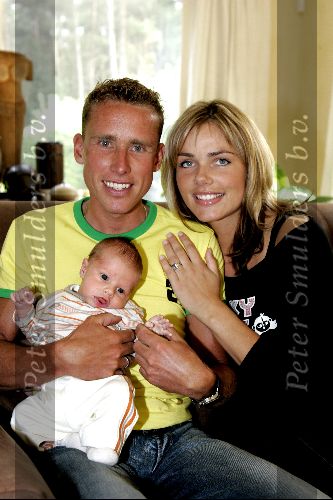 Kapellen 30 juni 2004
Mikai Boogerd met Michael Boogerd en Nerena Boogerd