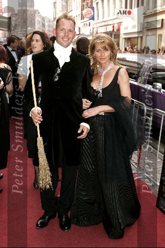 Amsterdam 1 juni 2004
Premiere Harry Potter in Tuschinski .
Milika Peterzon met vriend