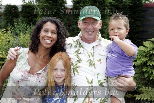 Harderwijk 28 juni 2004
Premiere show in dolfinarium.  
Peter Faber met vrouw en kinderen