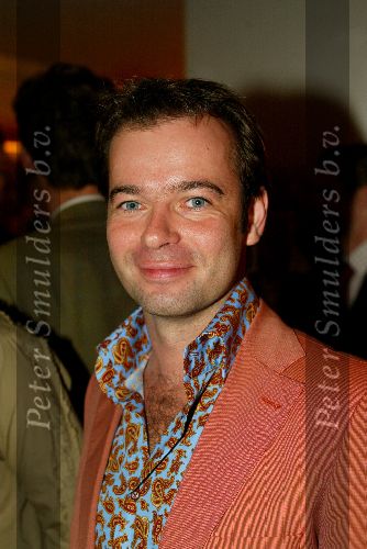 Amsterdam 22 september 2003
Premiere in de wolken met Johnny Kraaykamp jr en laus steenbeeke in het nieuwe de la mar theater
Peter v d Vorst