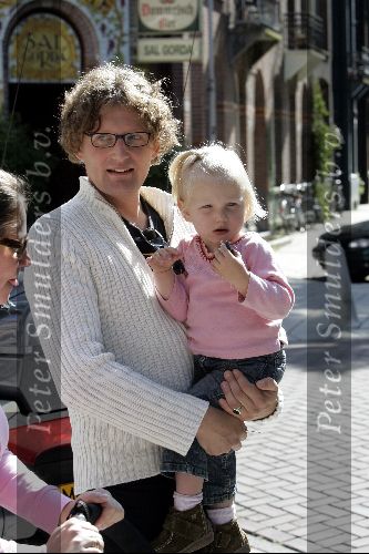 Amsterdam 16 juni 2004
Prinses Annette met Sam en Prins Bernhard jr met Isabella v Vollenhoven