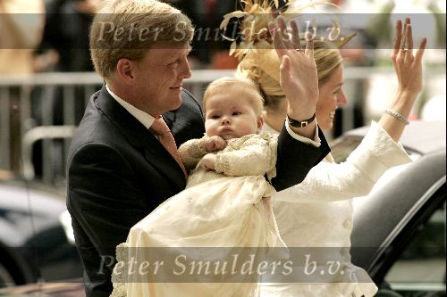 Den Haag 12 juni 2004
Doop Prinses Amalia in grote kerk Den Haag.
Prins Willem Alexander en Maxima met Prinses Amalia