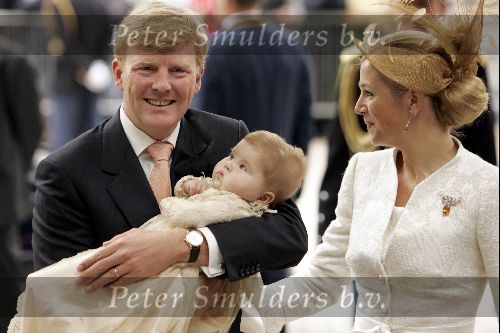 Den Haag 12 juni 2004
Doop Prinses Amalia in grote kerk Den Haag.
Prins Willem Alexander met prinses Amalia en Maxima