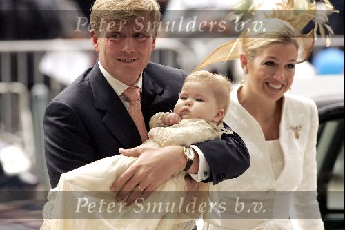 Den Haag 12 juni 2004
Doop Prinses Amalia in grote kerk Den Haag.
Prins Willem Alexander en Maxima met Prinses Amalia
