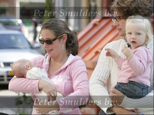Amsterdam 16 juni 2004
Prinses Annette met Prins Sam en Prins Bernhard jr met Prinses Isabella v Vollenhoven