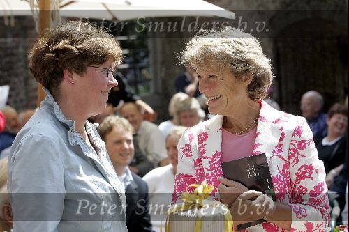 Wijk bij Duurstede 6 juni 2004
Prinses Irene opent expositie van Ada Stel.