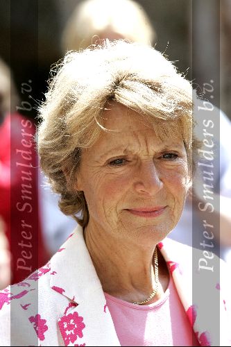 Wijk bij Duurstede 6 juni 2004
Prinses Irene opent expositie van Ada Stel.