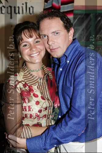 Vinkeveen 11 juni 2004
Presentatie cd Robert Leroy bij de plashoeve.
Robert Leroy met zijn vrouw Sacha
