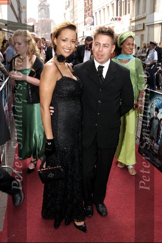 Amsterdam 1 juni 2004
Premiere Harry Potter in Tuschinski .
Sonja Silva zwanger met man