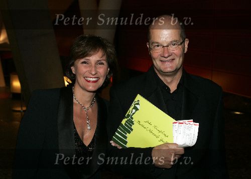 Rotterdam 6 juni 2005
Uitreiking Johnny Kraaykamp Musical awards.
Astrid Joosten met man