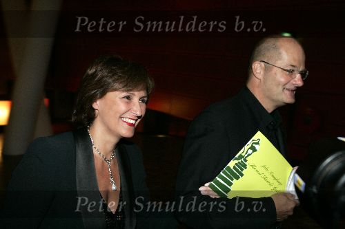 Rotterdam 6 juni 2005
Uitreiking Johnny Kraaykamp musical awards.
Astrid Joosten met man