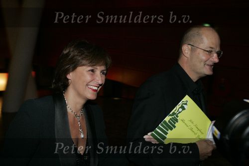 Rotterdam 6 juni 2005
Uitreiking Johnny Kraaykamp Musical awards.
Astrid Joosten met man