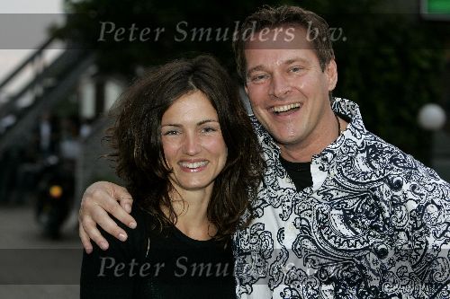 Kortenhoef 17 juni 2005
Afscheidsfeestje Boulevard bij de Zuwe.
Albert Verlinde en Daphne Bunskoek.