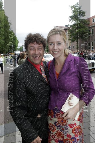 Heemskerk 10 juni 2005
Trouwen Sylvie Meis en Rafael v d Vaart in Heemskerk.
David Endt met vrouw